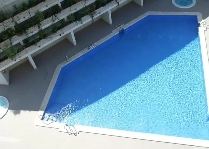 Hills Aparthotel