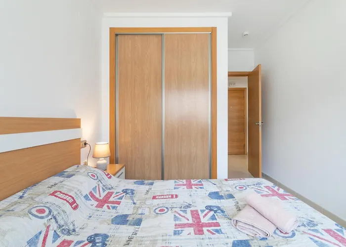 Hills Aparthotel